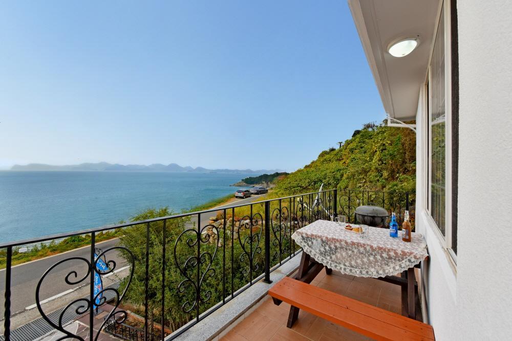 Namhae Bluemare Pension 외부 사진