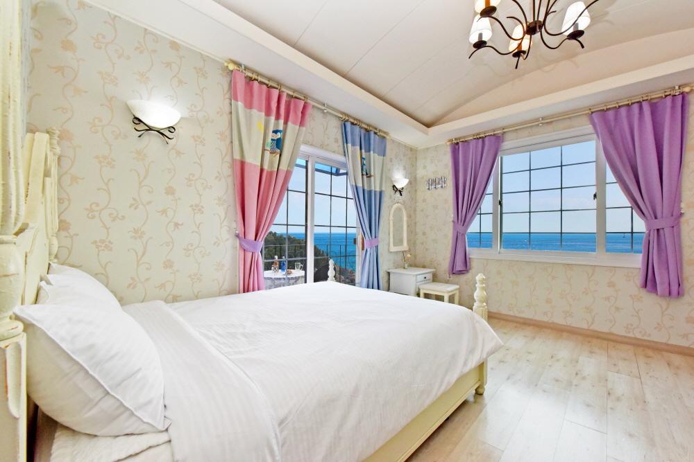 Namhae Bluemare Pension 외부 사진