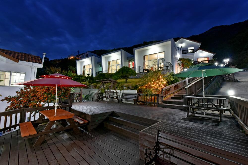 Namhae Bluemare Pension 외부 사진